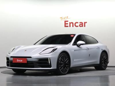 2025 Porsche Panamera