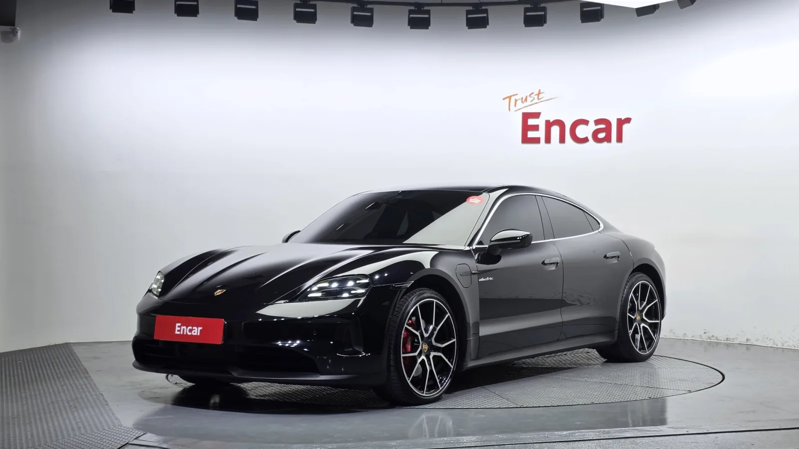 2025 Porsche Taycan