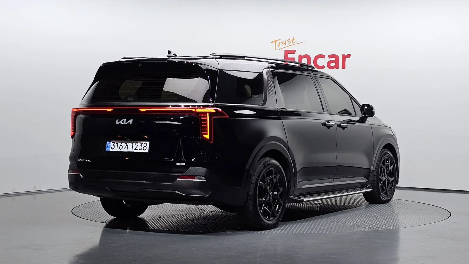 2025 Kia Carnival