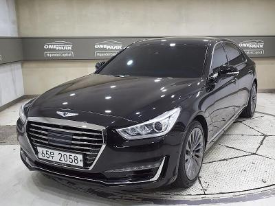 2018 Genesis EQ900