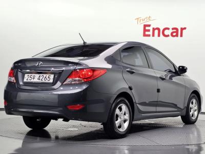 2012 Hyundai Accent