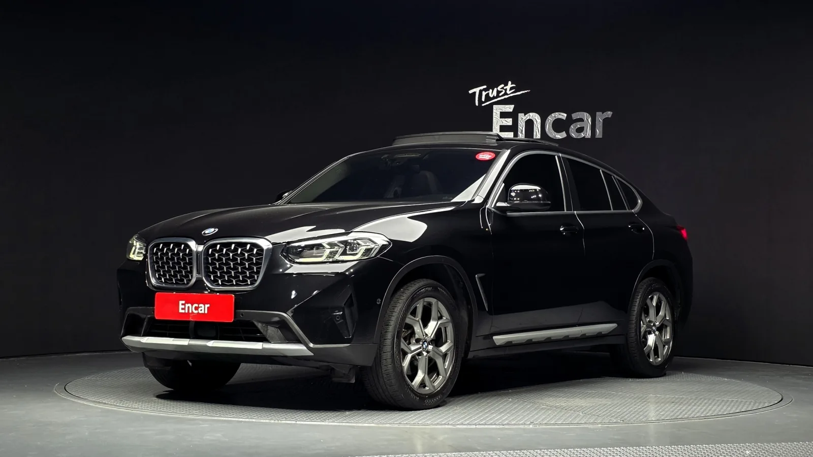 2022 BMW X4