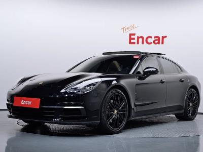 2018 Porsche Panamera