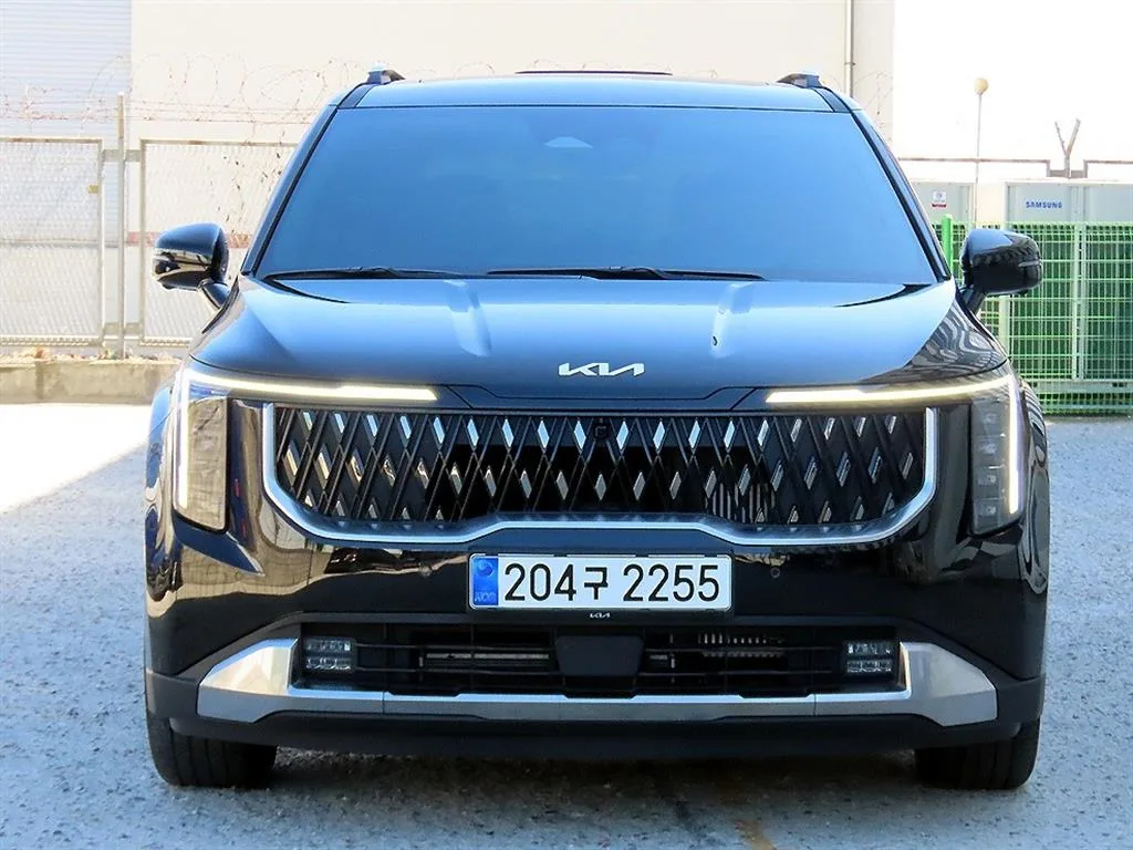 2025 Kia Carnival
