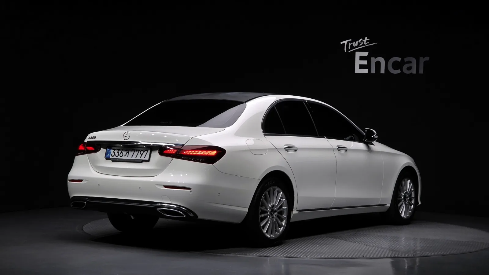 2021 Mercedes-Benz E-Class