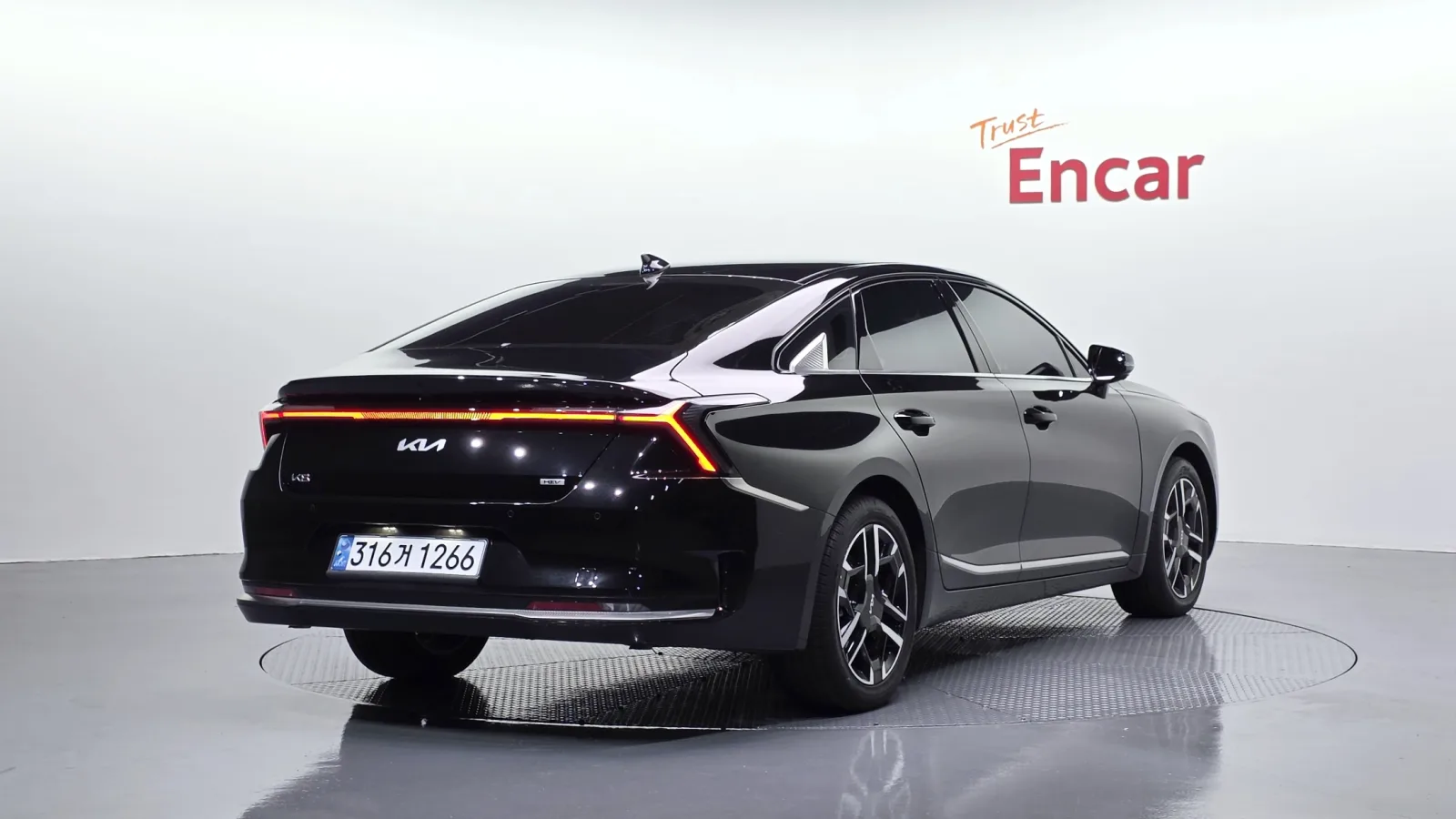 2026 Kia K8