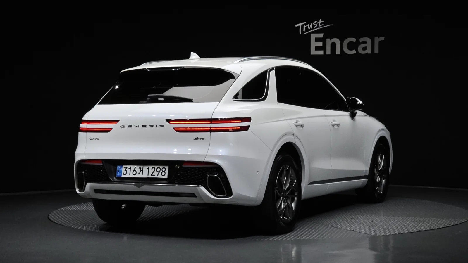 2024 Genesis GV70