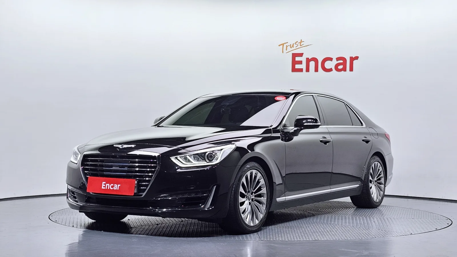2018 Genesis EQ900