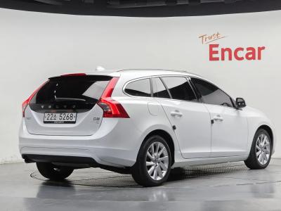 2015 Volvo V60