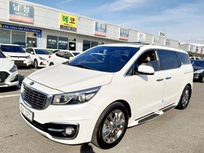 2015 Kia Carnival
