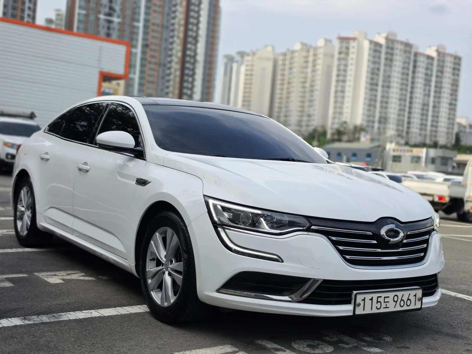 2019 Renault Korea SM6