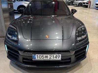 2025 Porsche Panamera