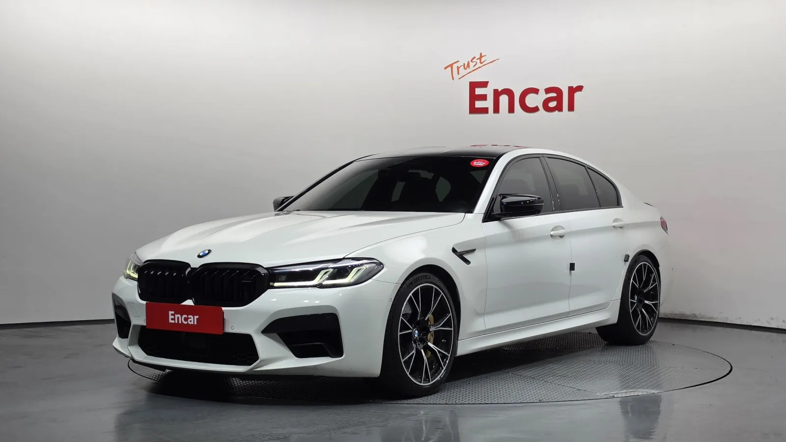 2023 BMW M5