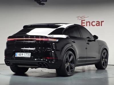 2025 Porsche Cayenne