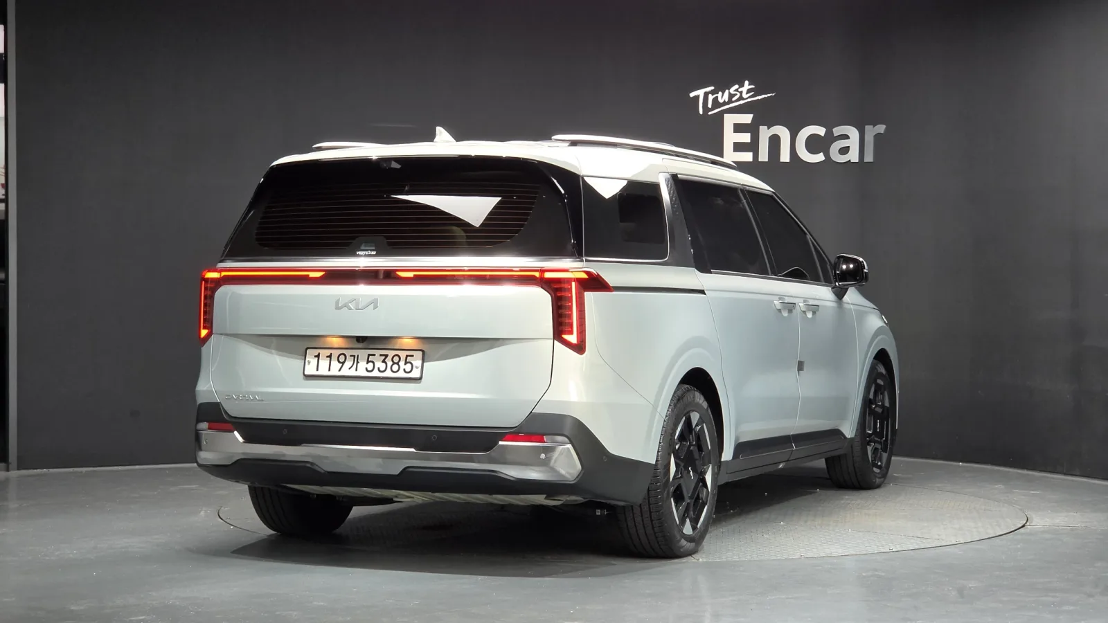 2025 Kia Carnival