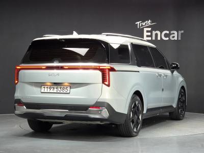 2025 Kia Carnival
