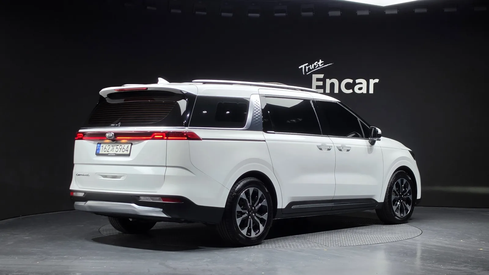 2021 Kia Carnival