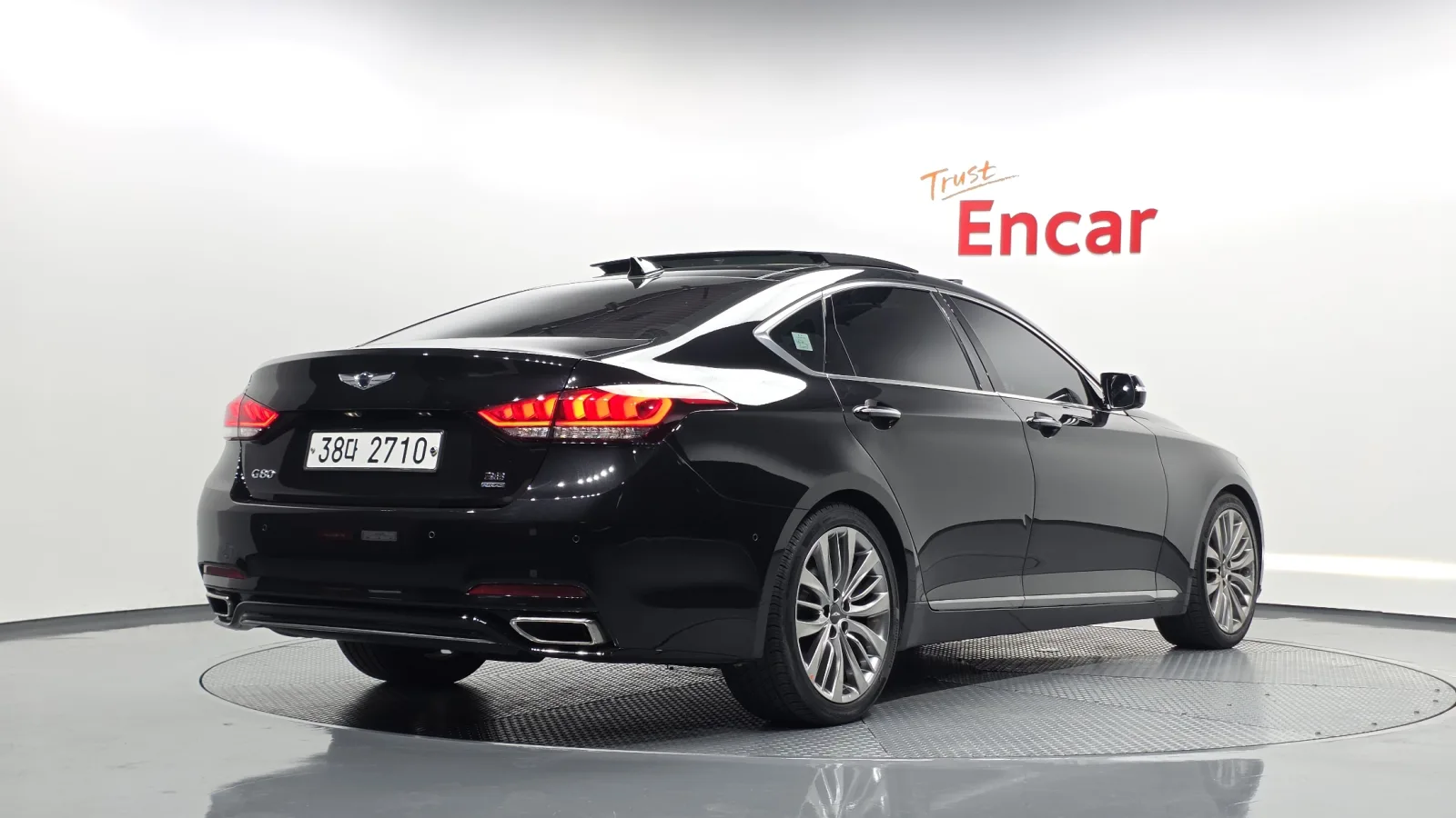 2017 Genesis G80