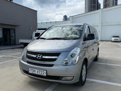 2016 Hyundai Grand Starex