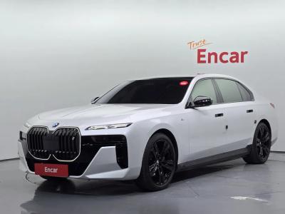 2025 BMW i7