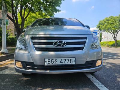 2017 Hyundai Starex