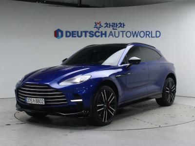 2023 Aston Martin DBX