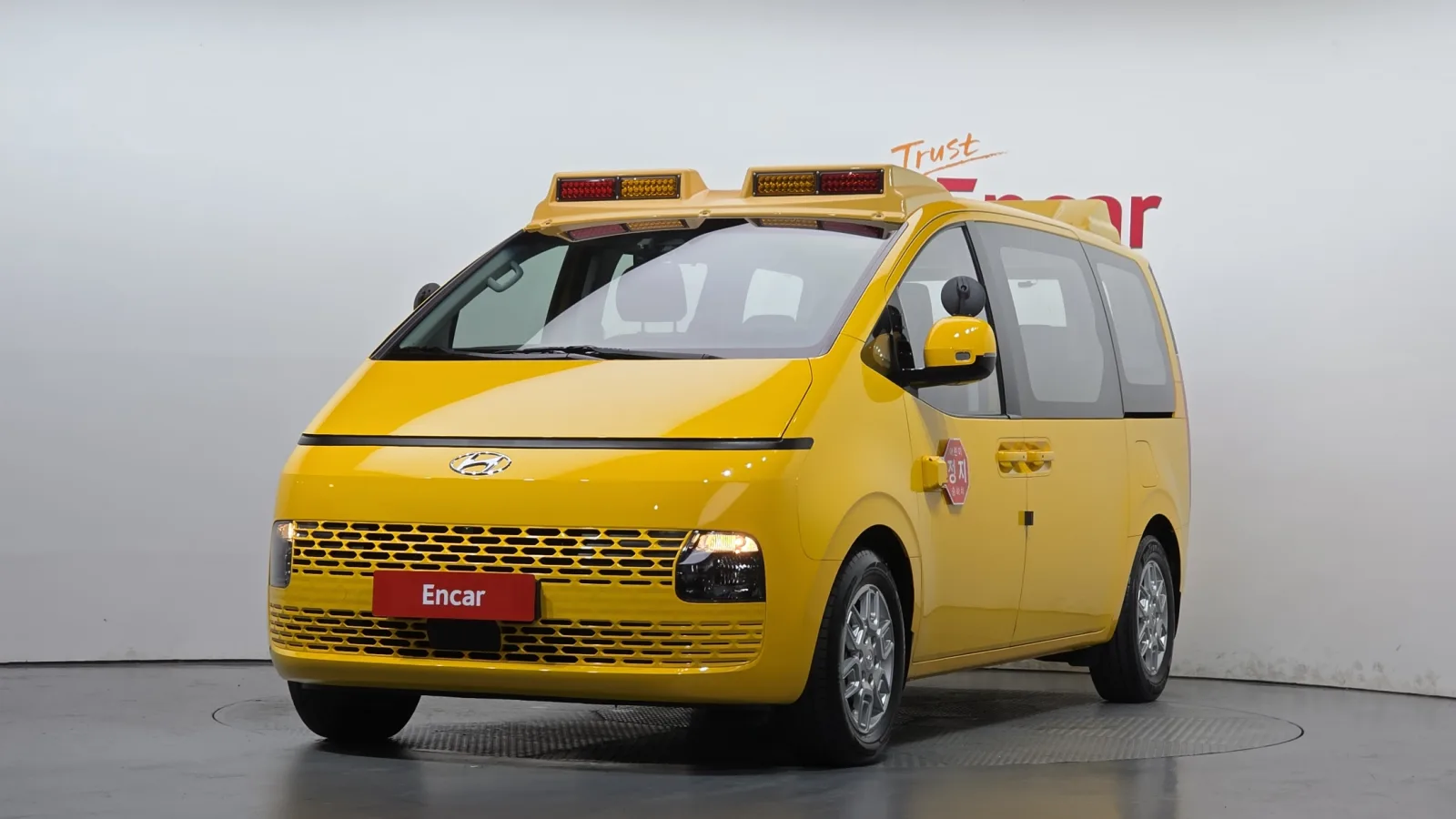 2023 Hyundai Staria