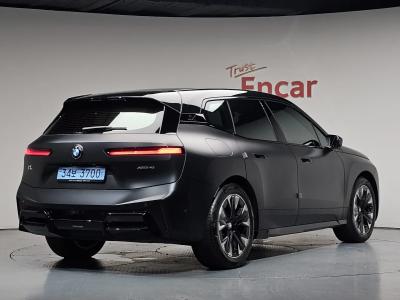 2026 BMW iX