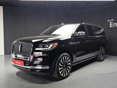 2022 Lincoln Navigator