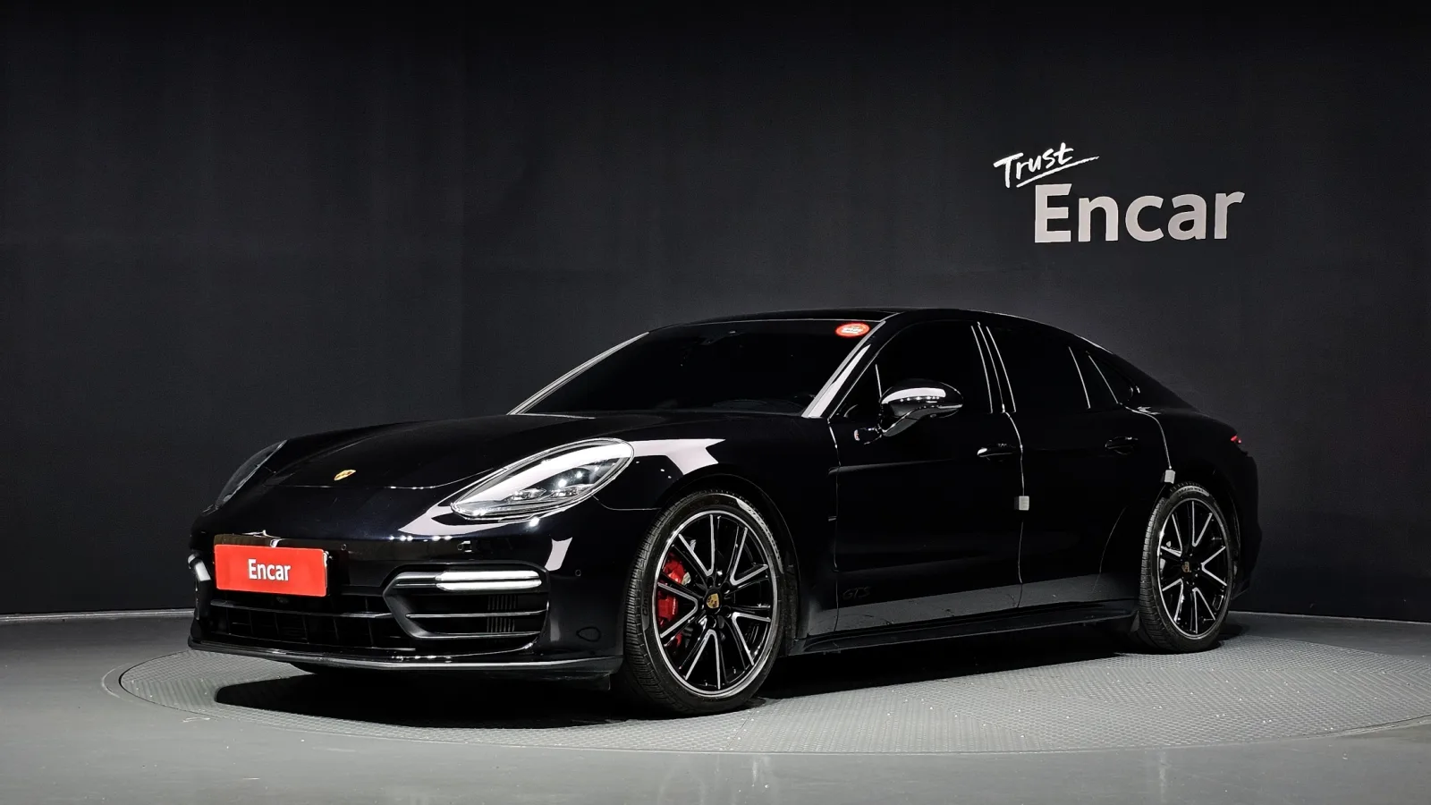 2020 Porsche Panamera