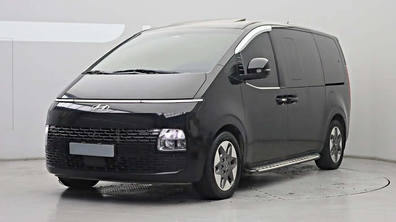 2022 Hyundai Staria