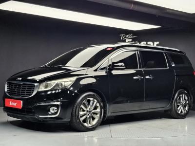 2015 Kia Carnival