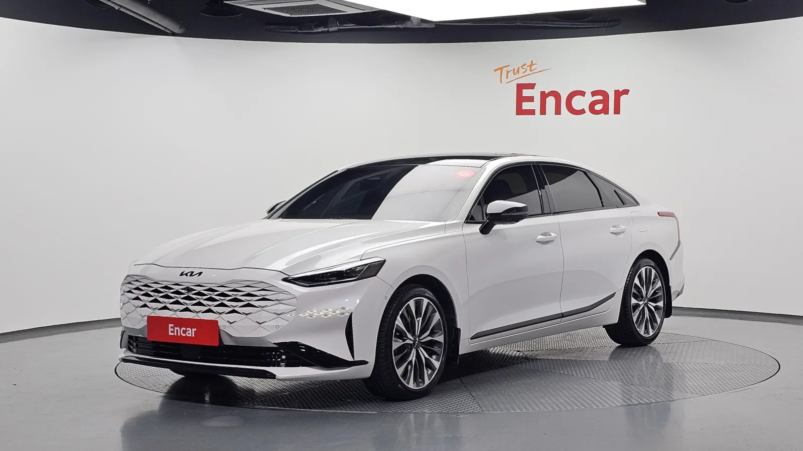 2023 Kia K8