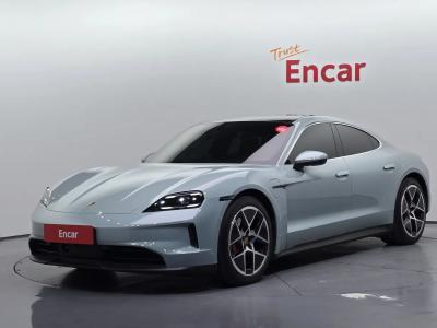 2025 Porsche Taycan