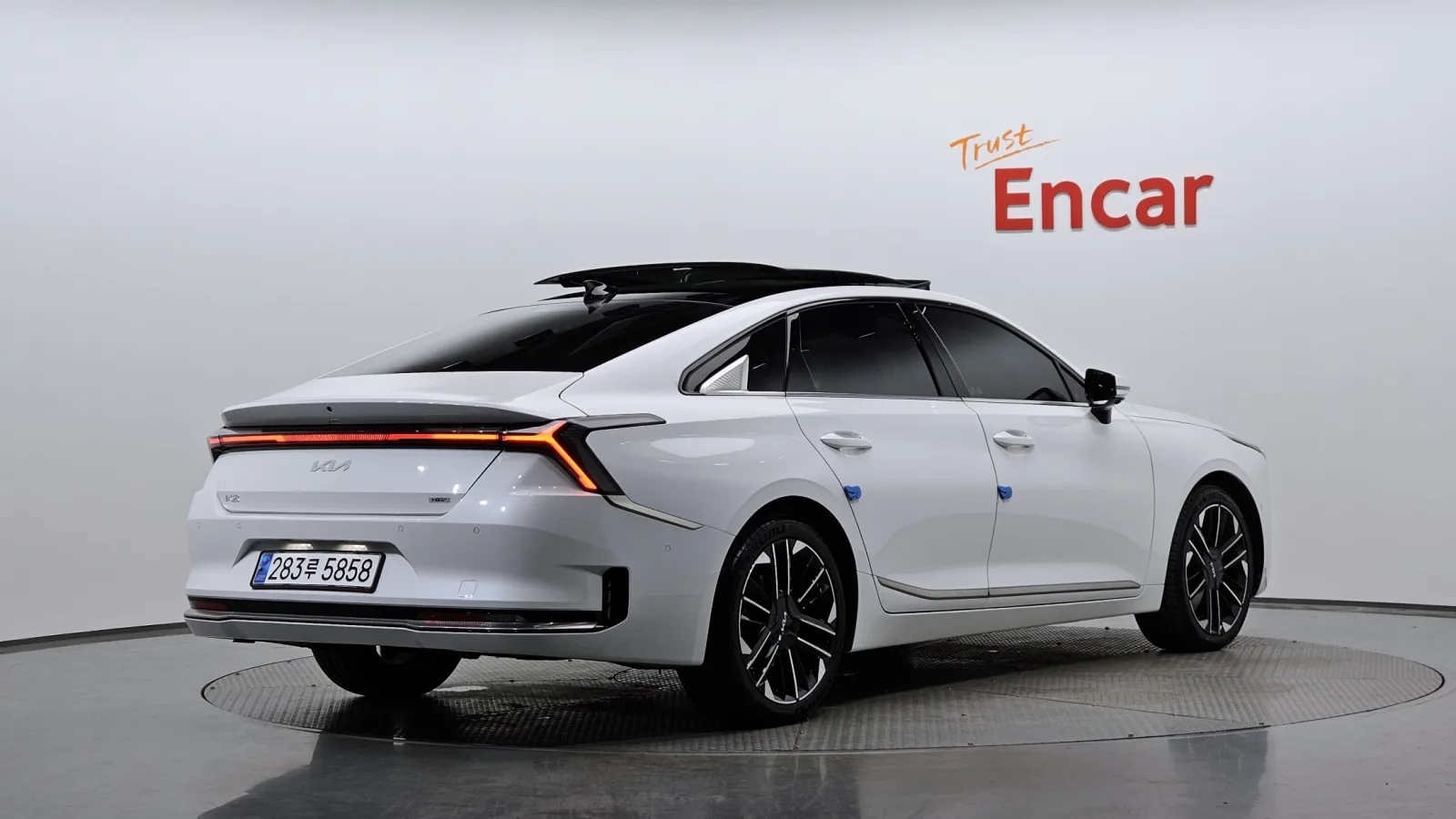 2025 Kia K8