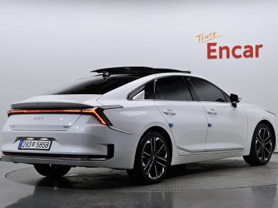 2025 Kia K8