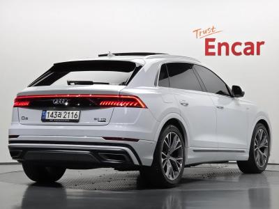 2021 Audi Q8