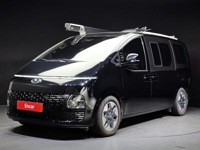 2022 Hyundai Staria