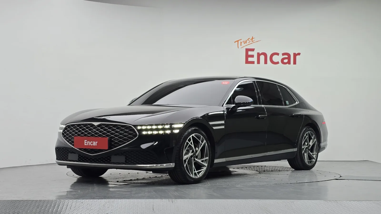 2022 Genesis G90
