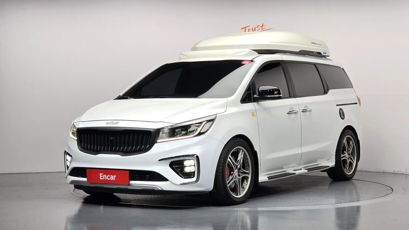 2016 Kia Carnival