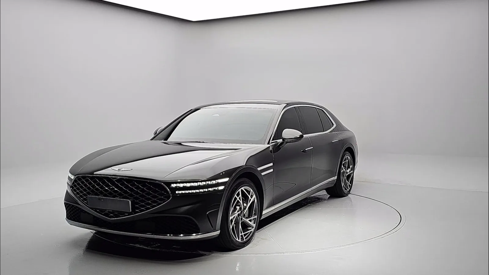 2023 Genesis G90