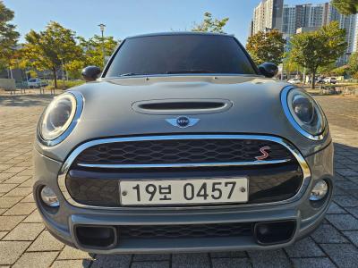 2016 MINI Cooper