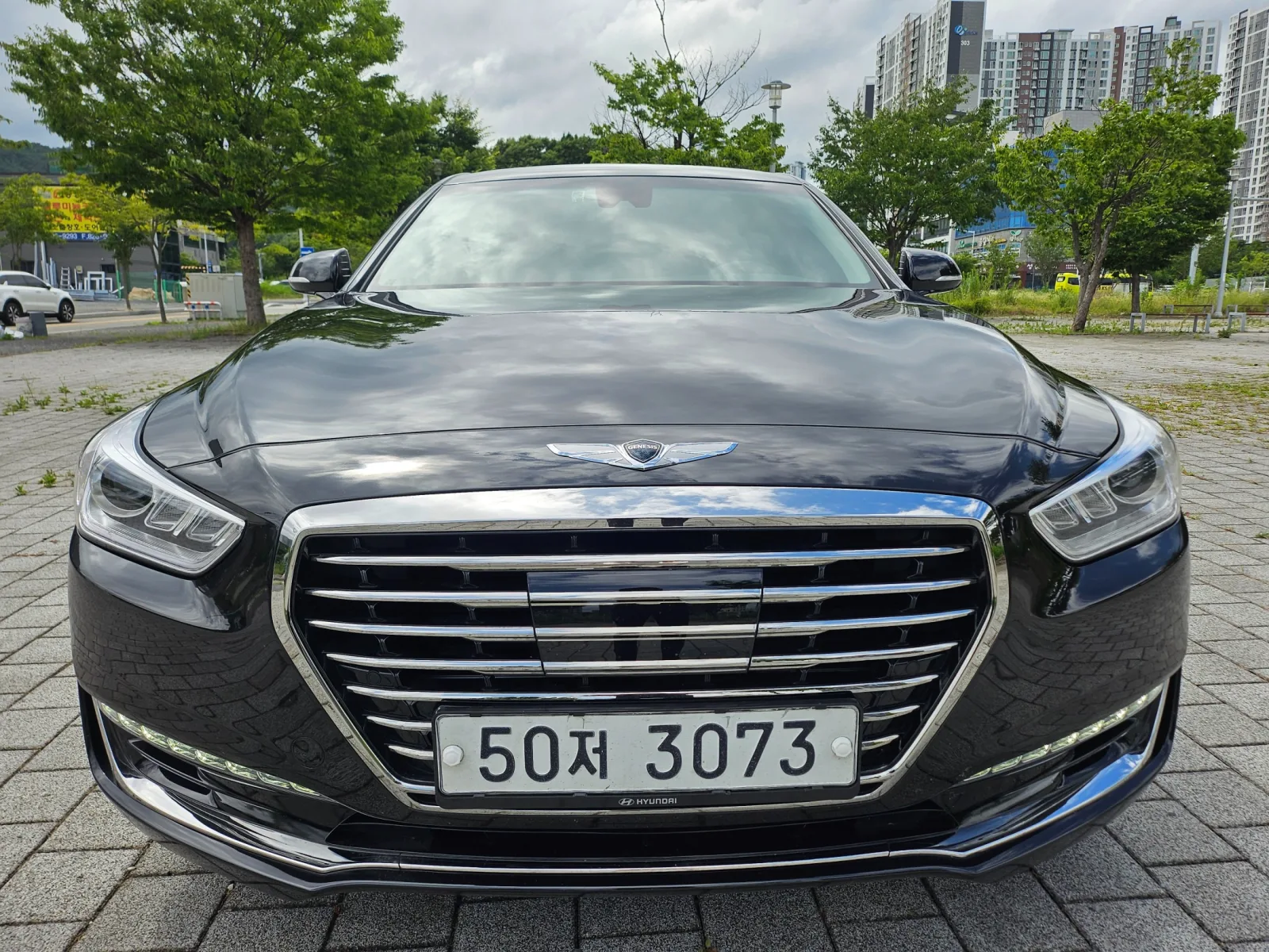 2018 Genesis EQ900