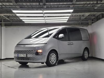 2023 Hyundai Staria