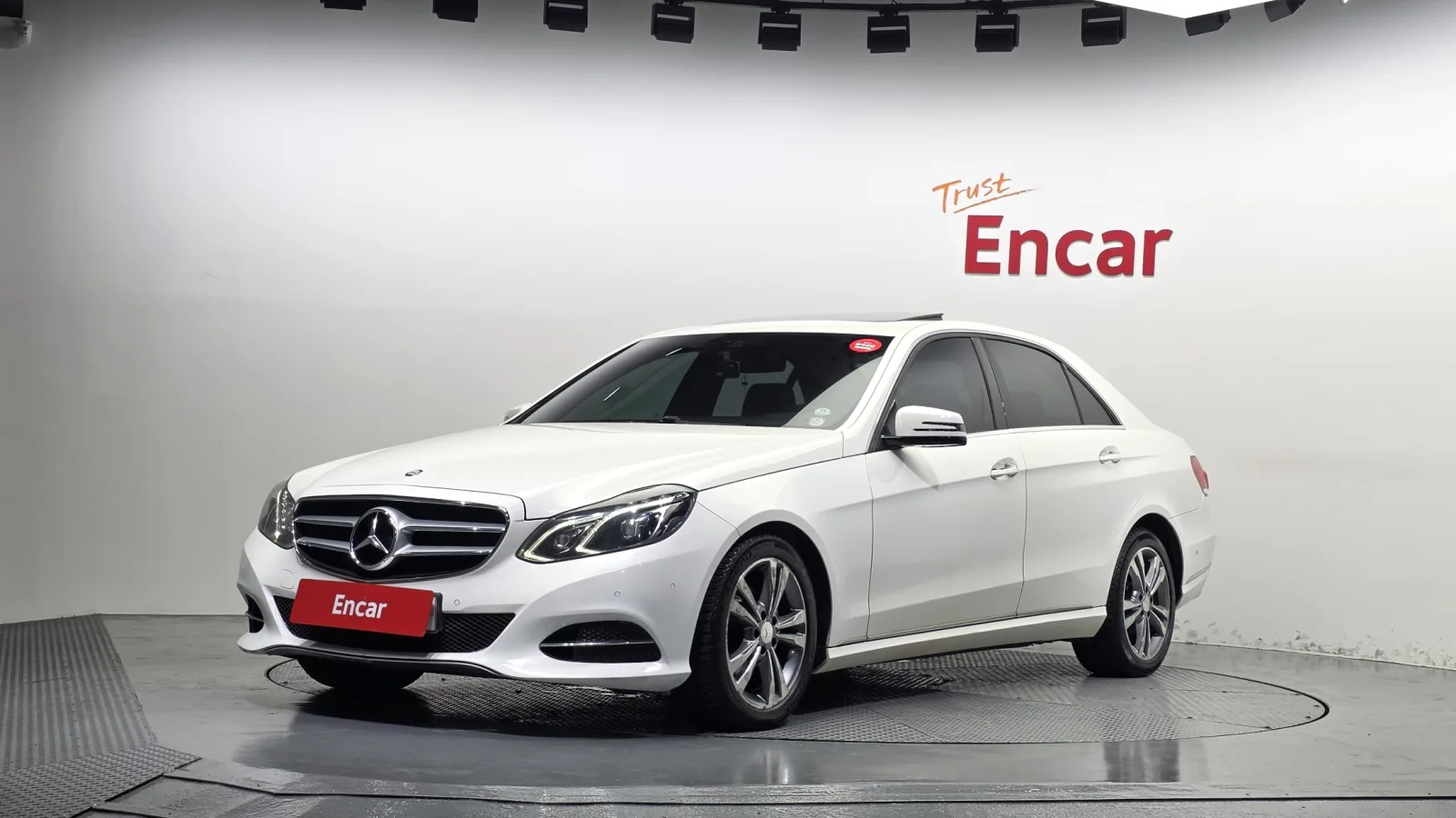 2016 Mercedes-Benz E-Class