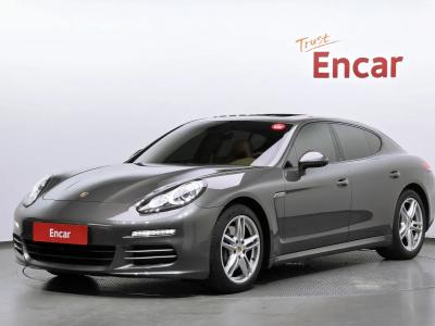 2014 Porsche Panamera