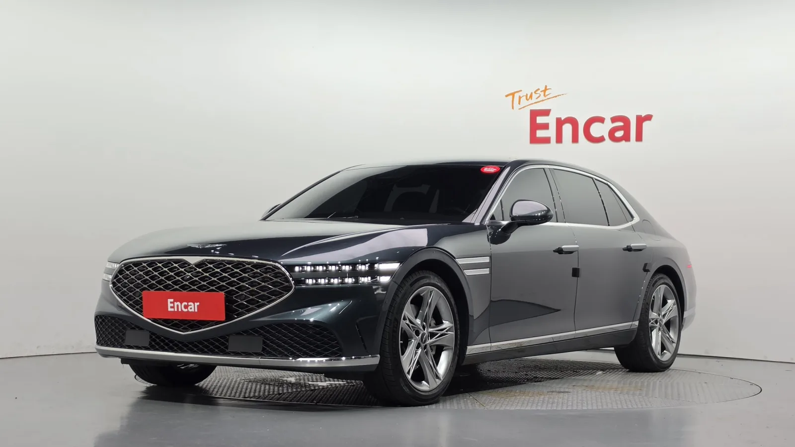 2022 Genesis G90