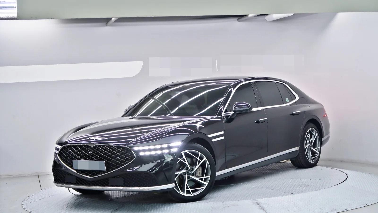 2022 Genesis G90