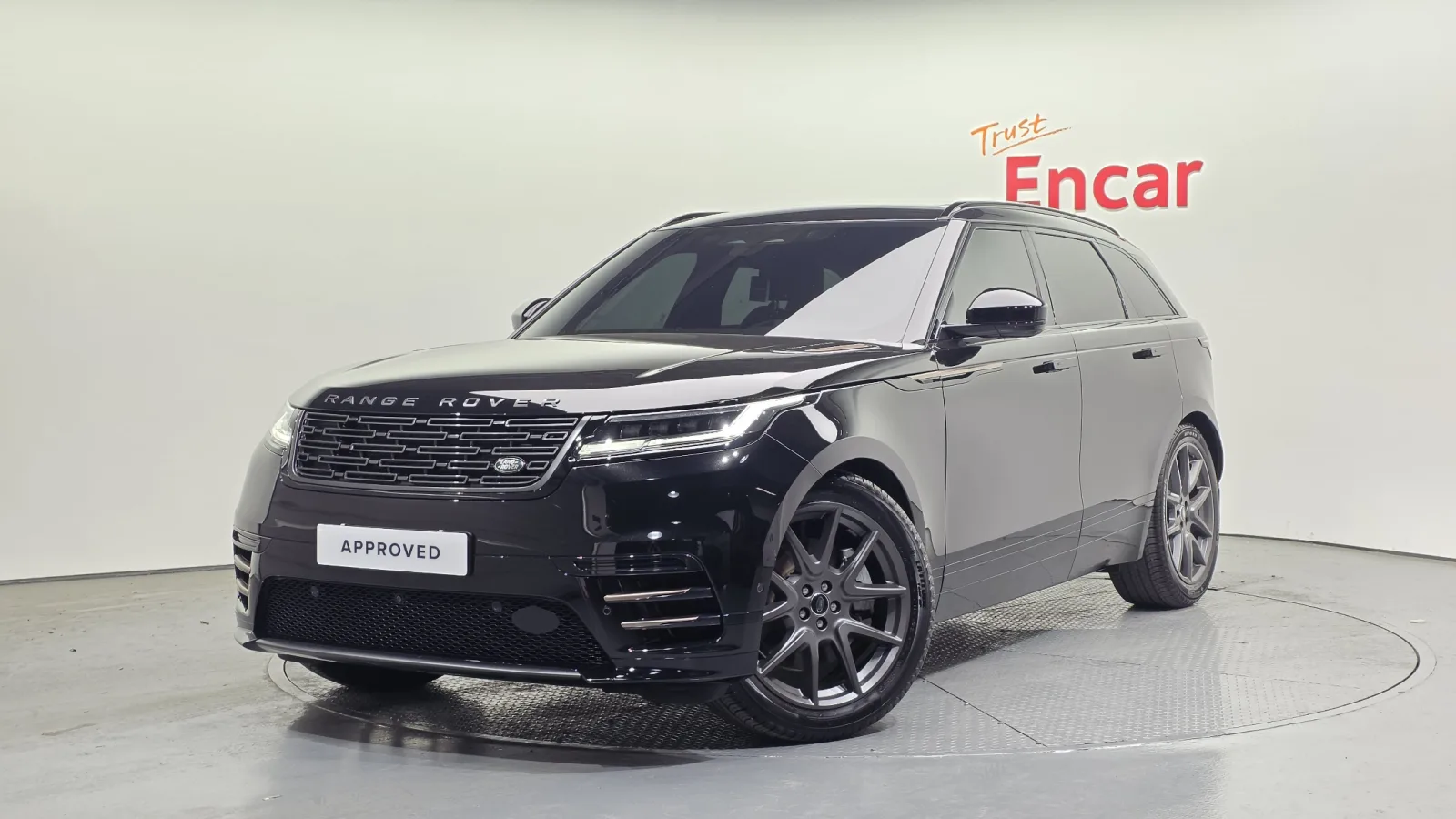 2025 Land Rover Range Rover Velar