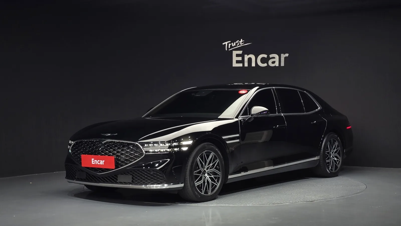 2022 Genesis G90